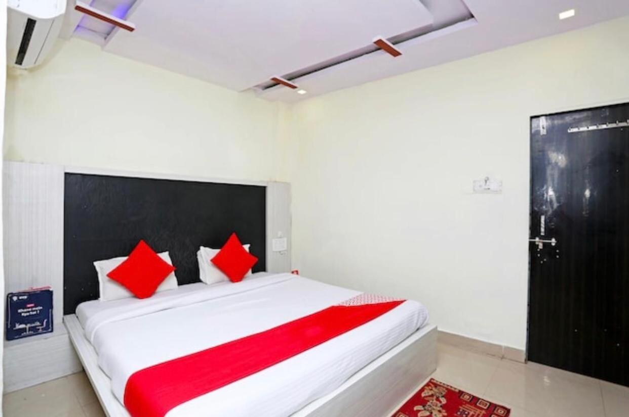Hotel Payal & Restaurent Pachmarhī Esterno foto