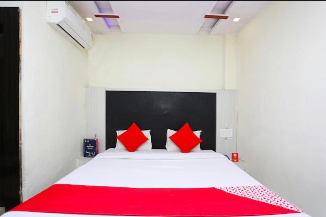 Hotel Payal & Restaurent Pachmarhī Esterno foto