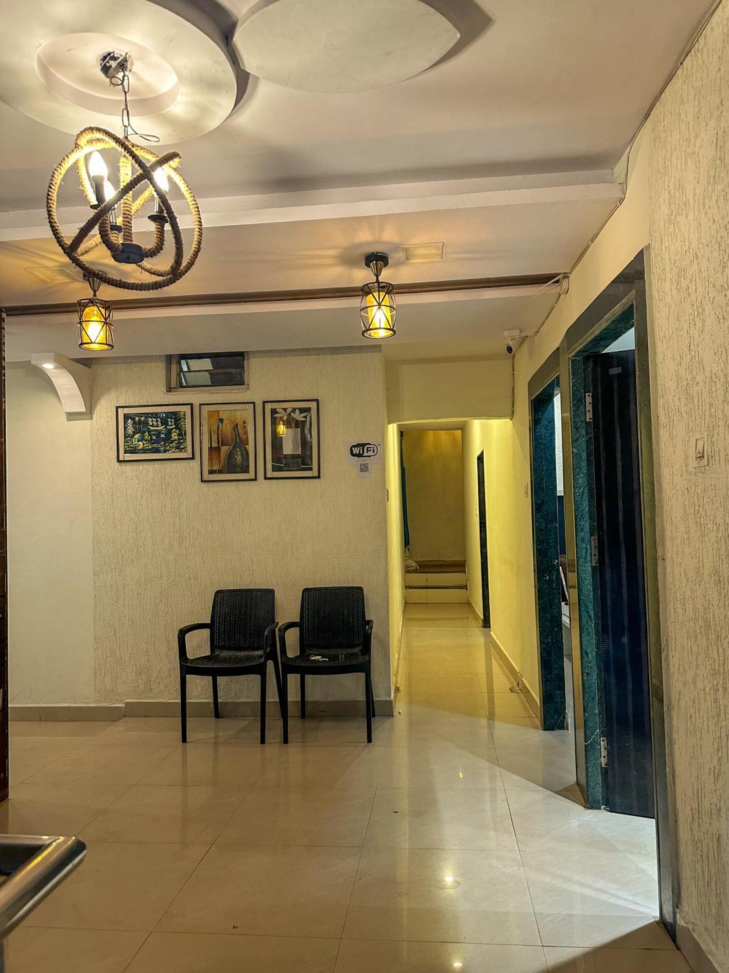 Hotel Payal & Restaurent Pachmarhī Esterno foto