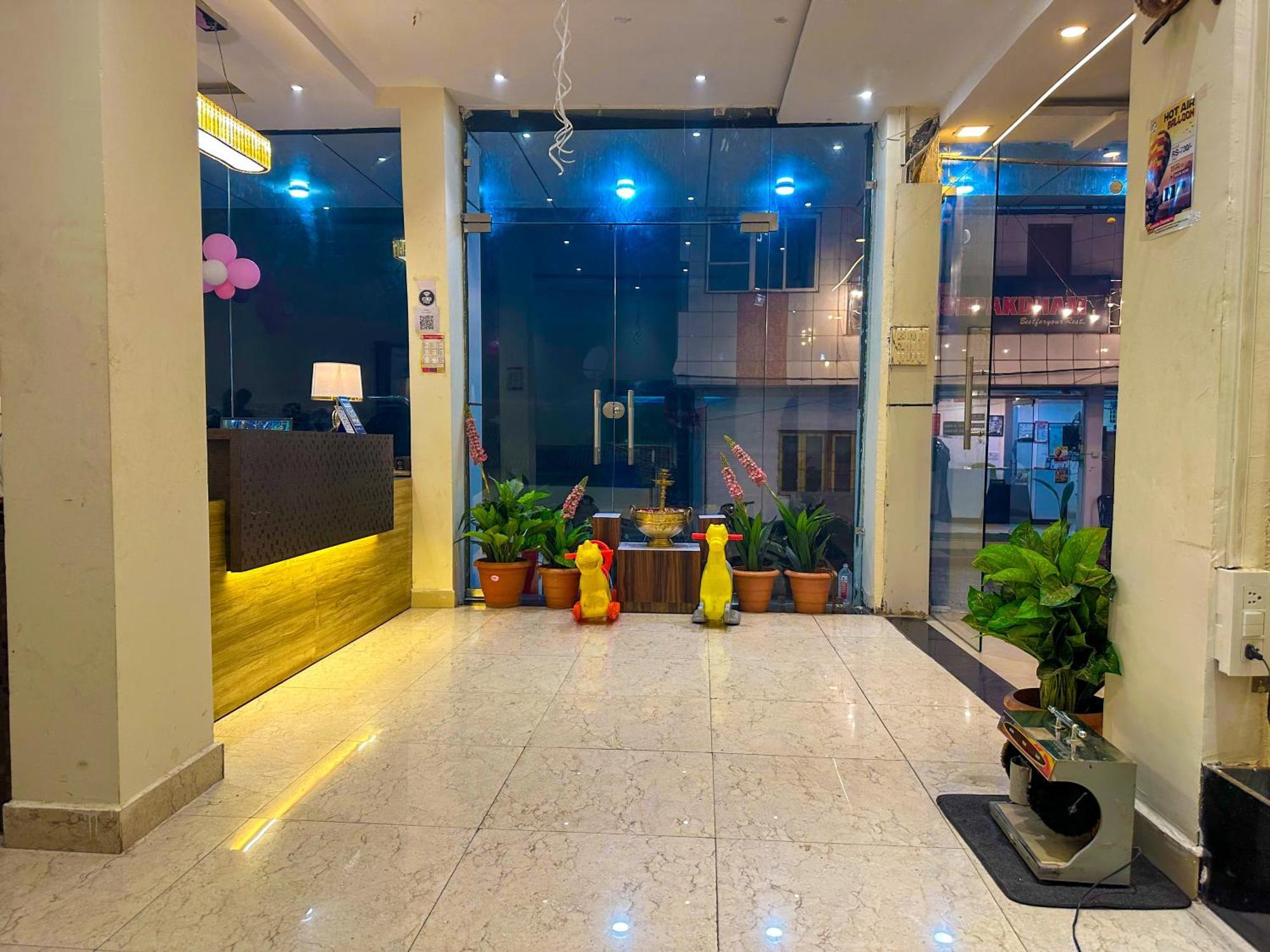 Hotel Payal & Restaurent Pachmarhī Esterno foto